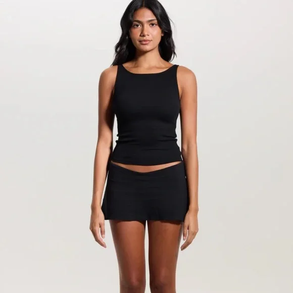 NEW! NWT Klassy Network Ribbed Dainty Boat Neck Black Cropped Brami sz XL - Picture 3 of 3